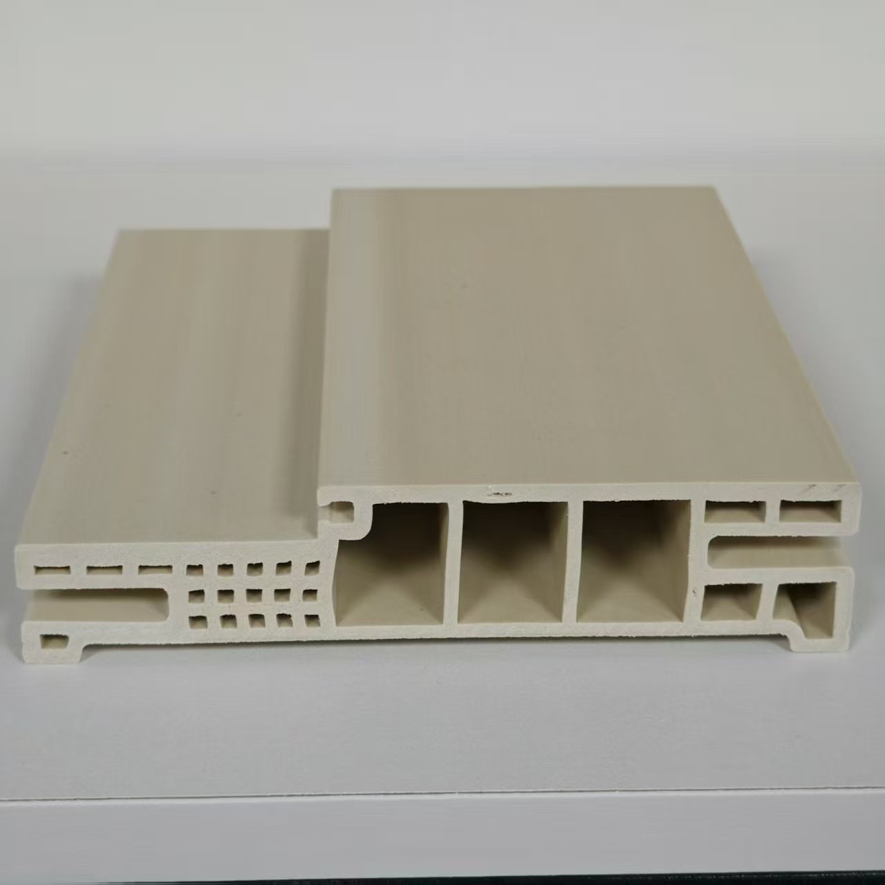 40mm/45mm Panel için 100/140/180/220mm A-tipi WPC Kapı Çerçevesi